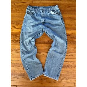Vintage 1973 Wrangler Relaxed Fit Light-wash Jeans Size 36X32